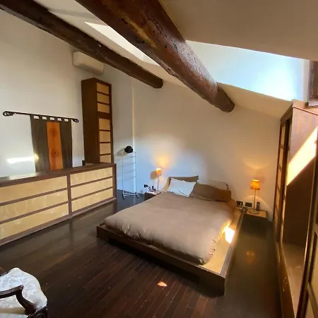 Adalbert House On 2 Levels Milan