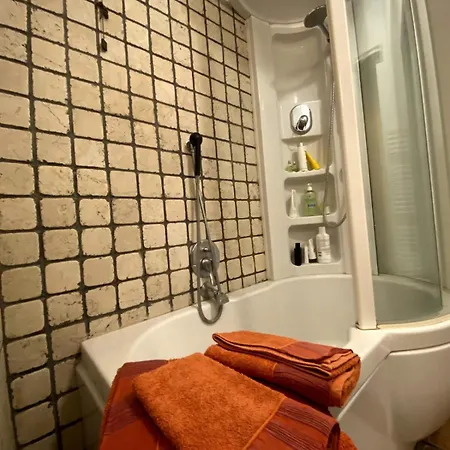 Apartment Adalbert House On 2 Levels Milan